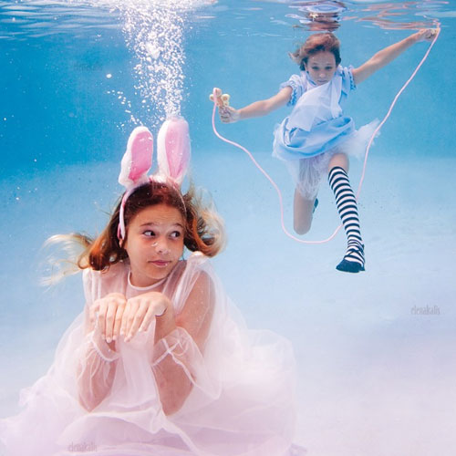 underwater-alice-in-wonderland-rabbit-jump-rope